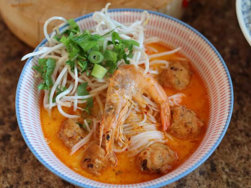 Laksa Soup with Shrimp Balls