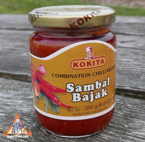 https://importfood.com/images/easyblog_articles/302/b2ap3_thumbnail_sambal-bajak-large_dff3f8adc72e5d4f169a14f564355ca2.jpg