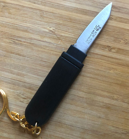 11 knife, Kiwi, sharp-point, plastic handle - ImportFood