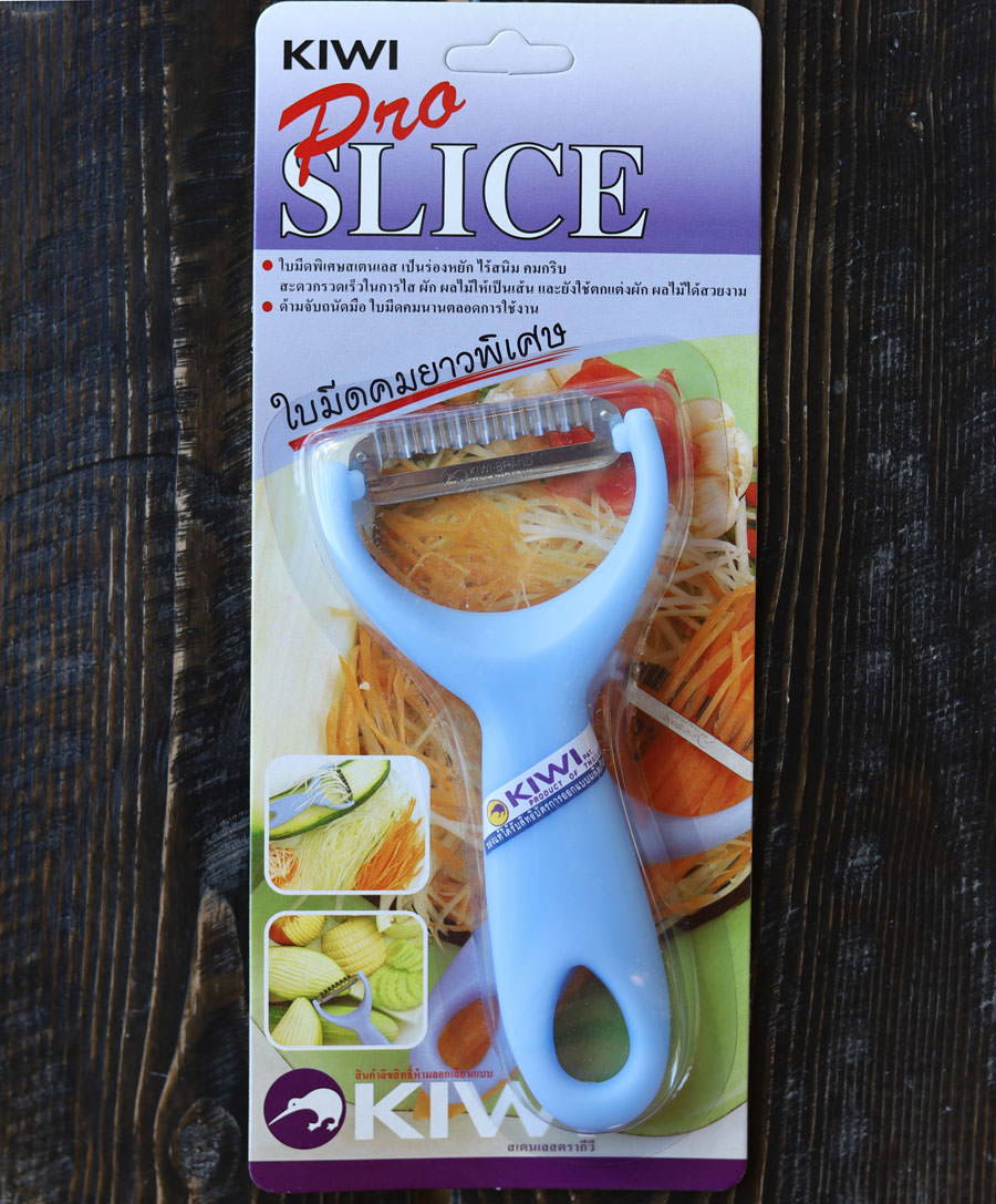 Éplucheur à légumes pour coupe en julienne. Modèle « Kiwi / Pro-Slice ». 