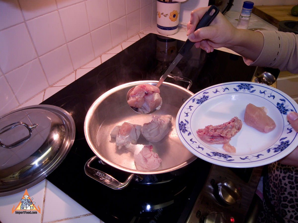 Boil prepared chicken meat