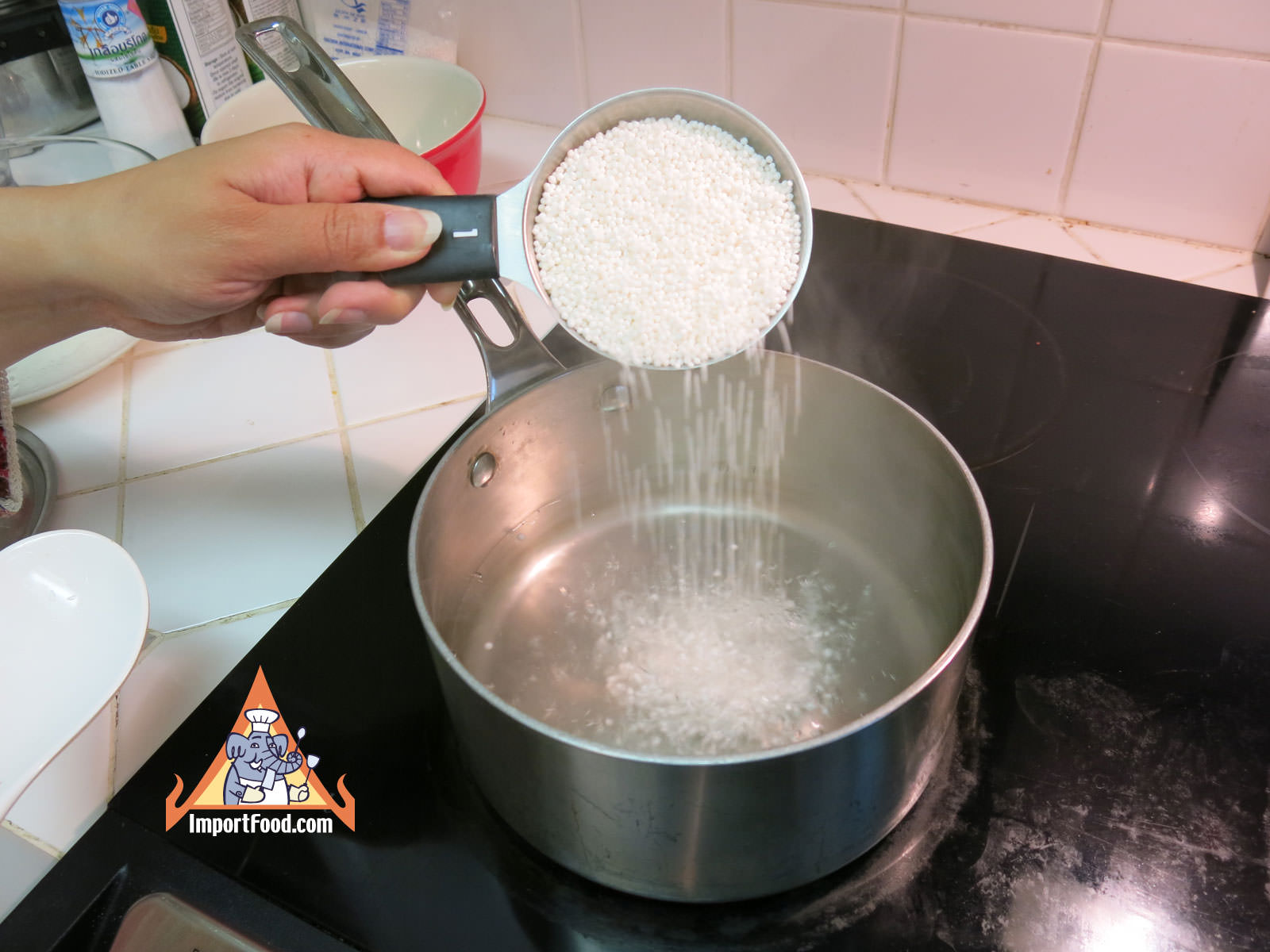 Add tapioca pearl to water