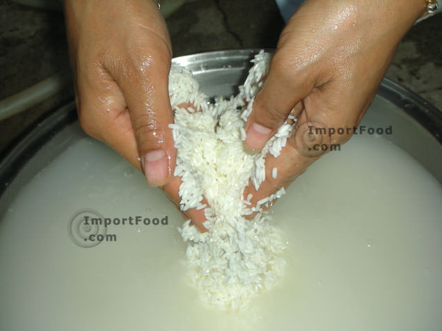 Step2 rinse rice thoroughly until water runs clear