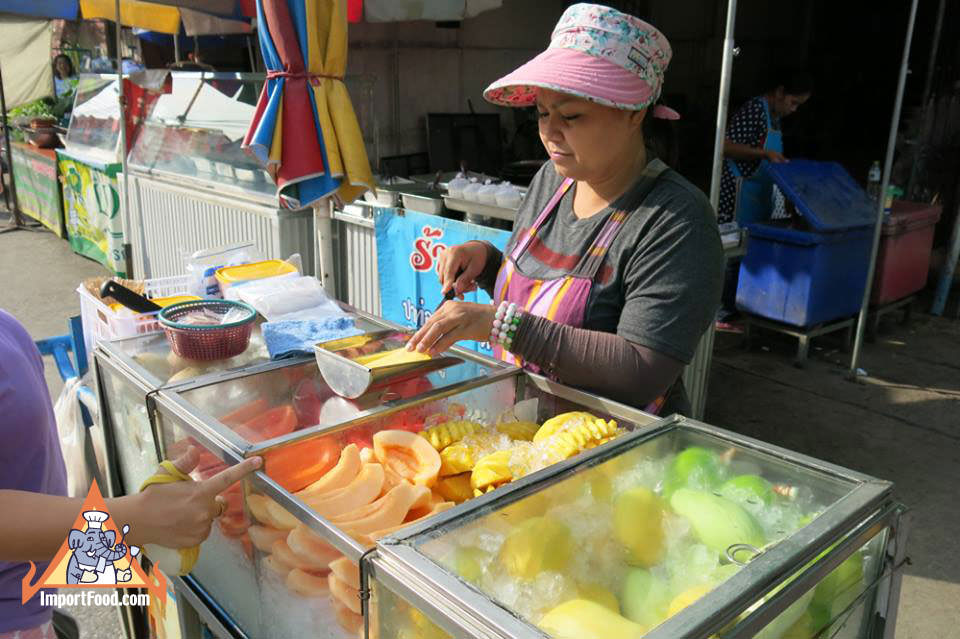 Thai Fresh Fruit Street Vendor - ImportFood