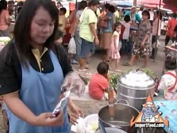 Market Girl: Mama Noodle Salad