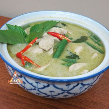 Green Curry w/Fresh Thai Basil