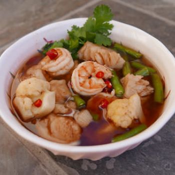 Seafood Gaeng Som