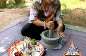 How to Make Curry Paste