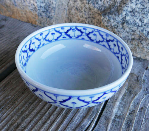 Thai Ceramic, 7 inch serving bowl w/lid - ImportFood