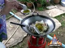 Cracked Crab Thai Curry 'Bu Pad Pong Kari'
