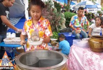 Clay Pot Noodles - Thai Street Vendor