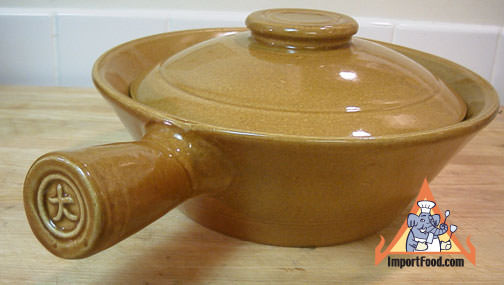 Thai Clay Sharkfin Pot w/Lid, 10 inch