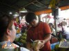 fresh-coconut-juice-vendor-in-thailand-05.jpg