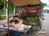 fresh-pineapple-prepared-on-the-sidewalk-02.jpg
