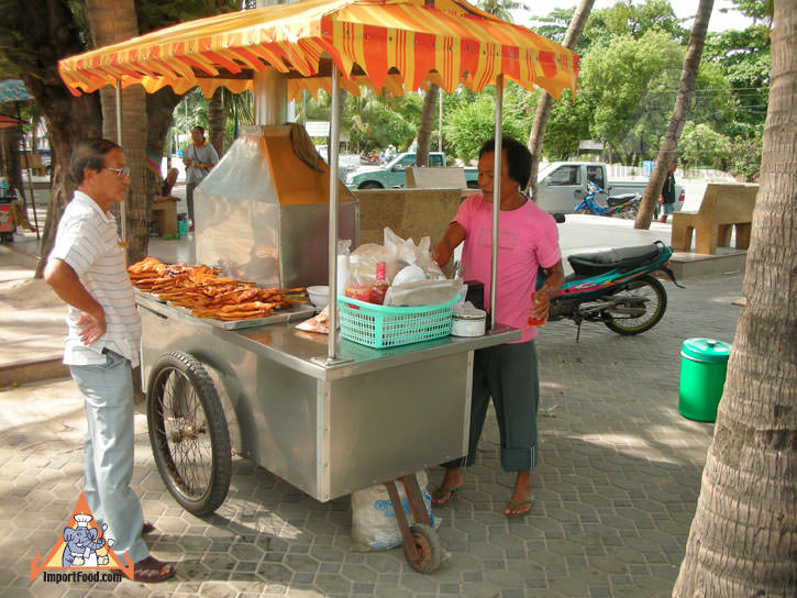 Barbecue Chicken Vendor At Seaside Resort - Bang Saen