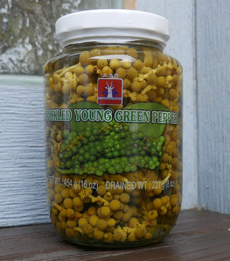 White Thai Pepper Seeds Spicy 25+