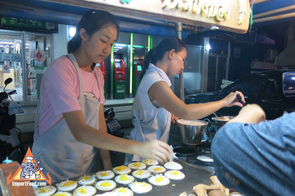 Thai Street Vendor Prepares Thai-Style Pancakes, Khanom Buang