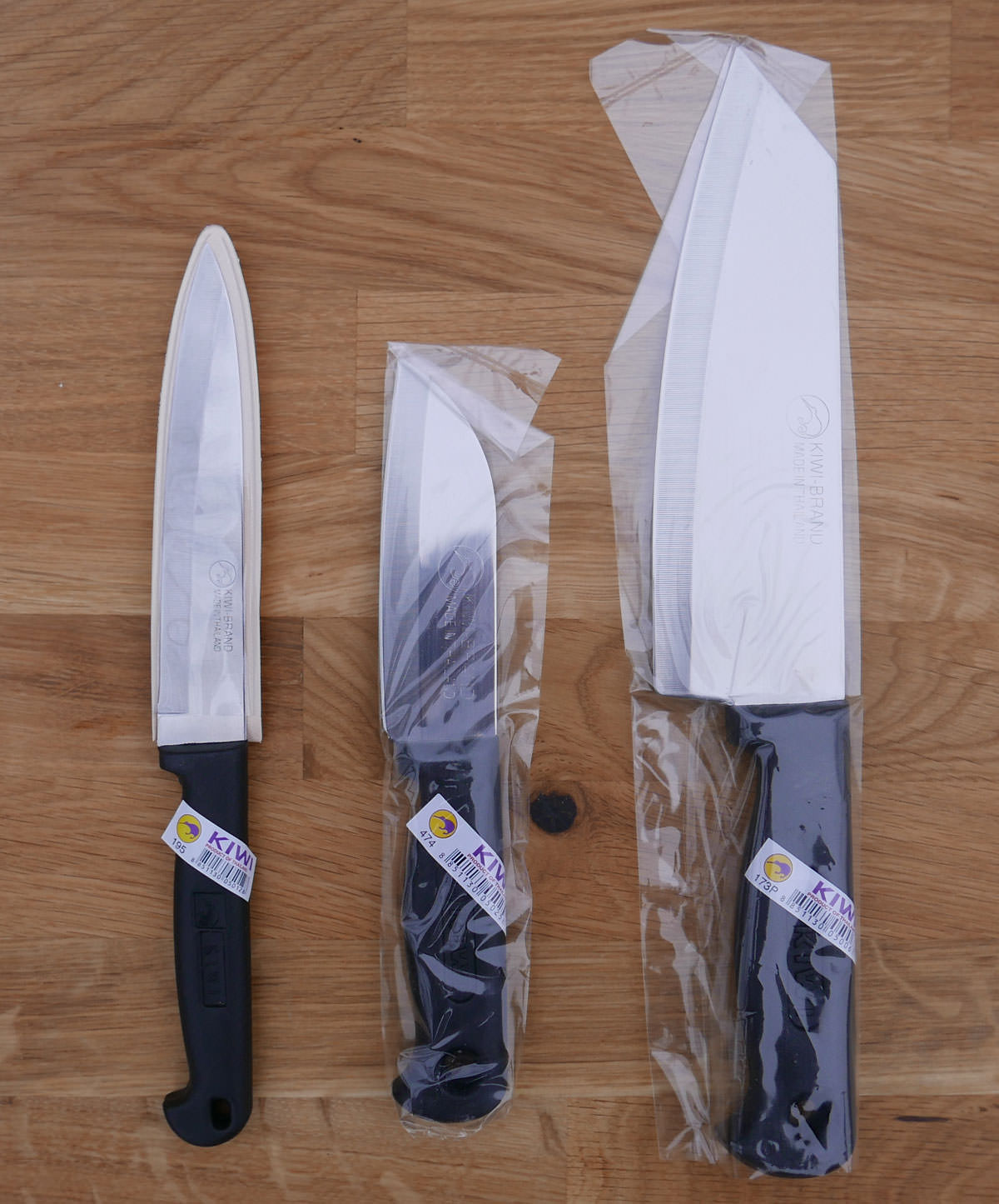 Set of Three Plastic Handle Knives, Kiwi Thailand - ImportFood