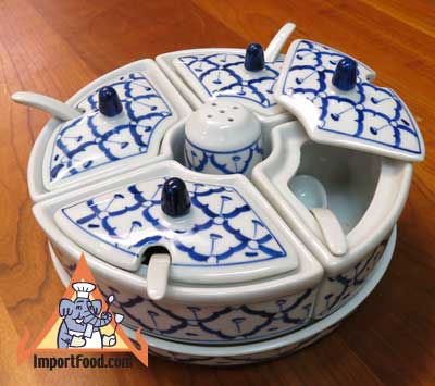 Ceramic, modern condiment set