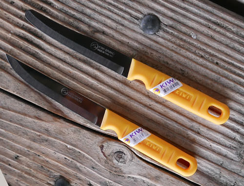 Set of Two Plastic Handle Knives, Kiwi Thailand