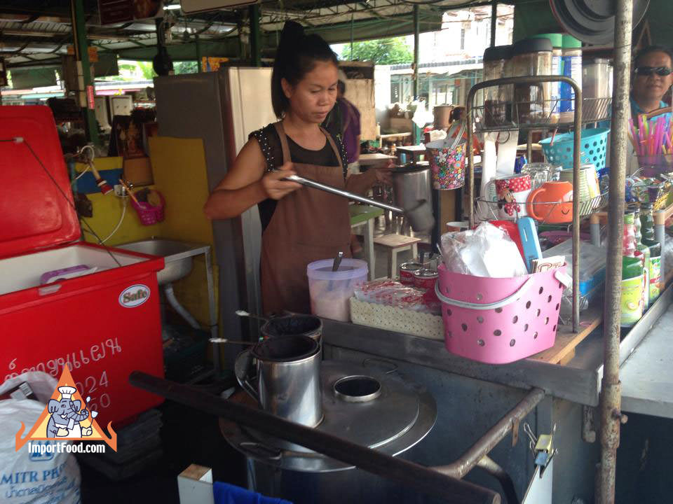 Thai Iced Coffee and Tea Vendors