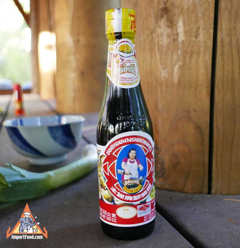 Thai Oyster sauce, Maekrua brand, 11.8 oz bottle - ImportFood